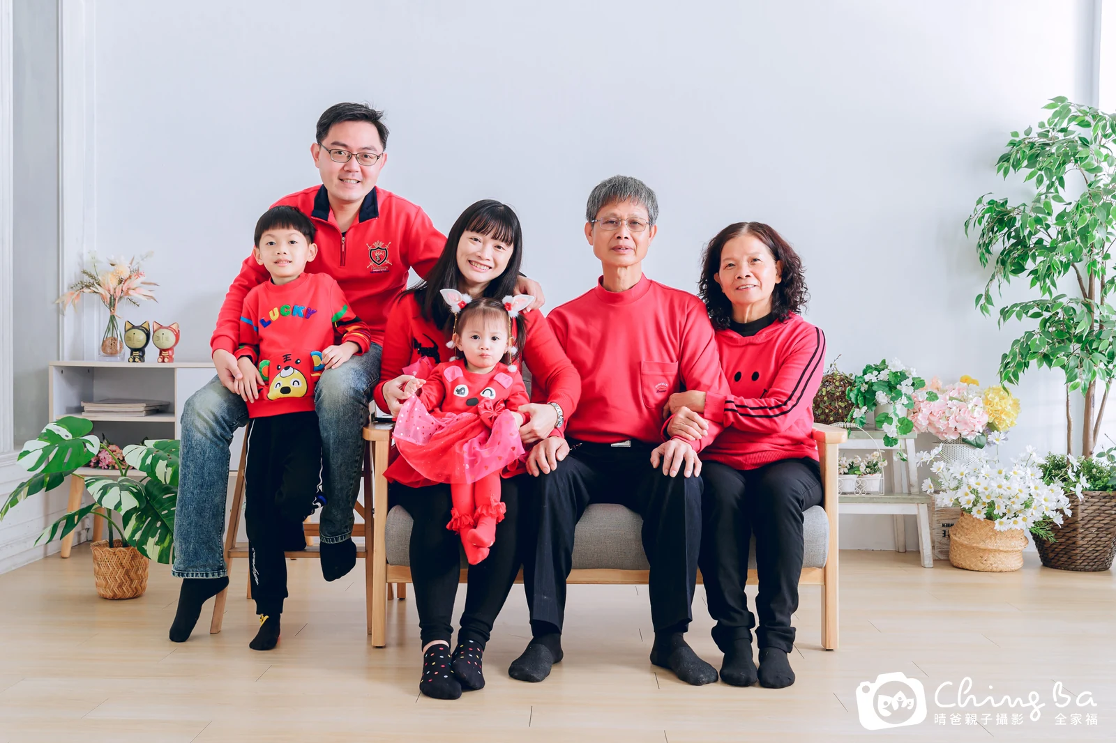 家族全家福作品｜2023 年新春｜晴爸親子攝影