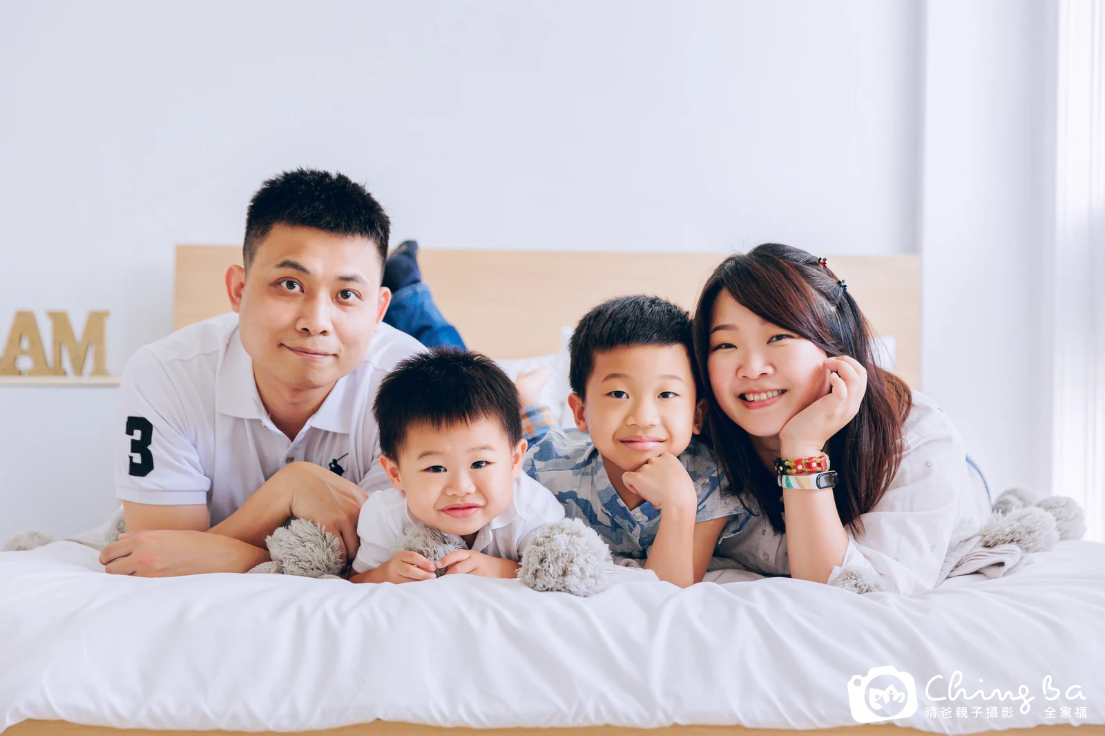 棚內親子寫真作品照｜2023 年夏季｜晴爸親子攝影