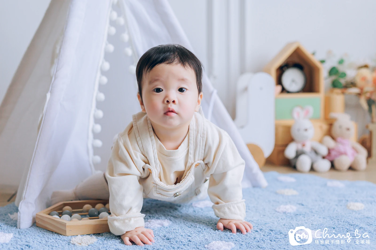棚內親子寫真作品照｜2024 年冬季｜晴爸親子攝影