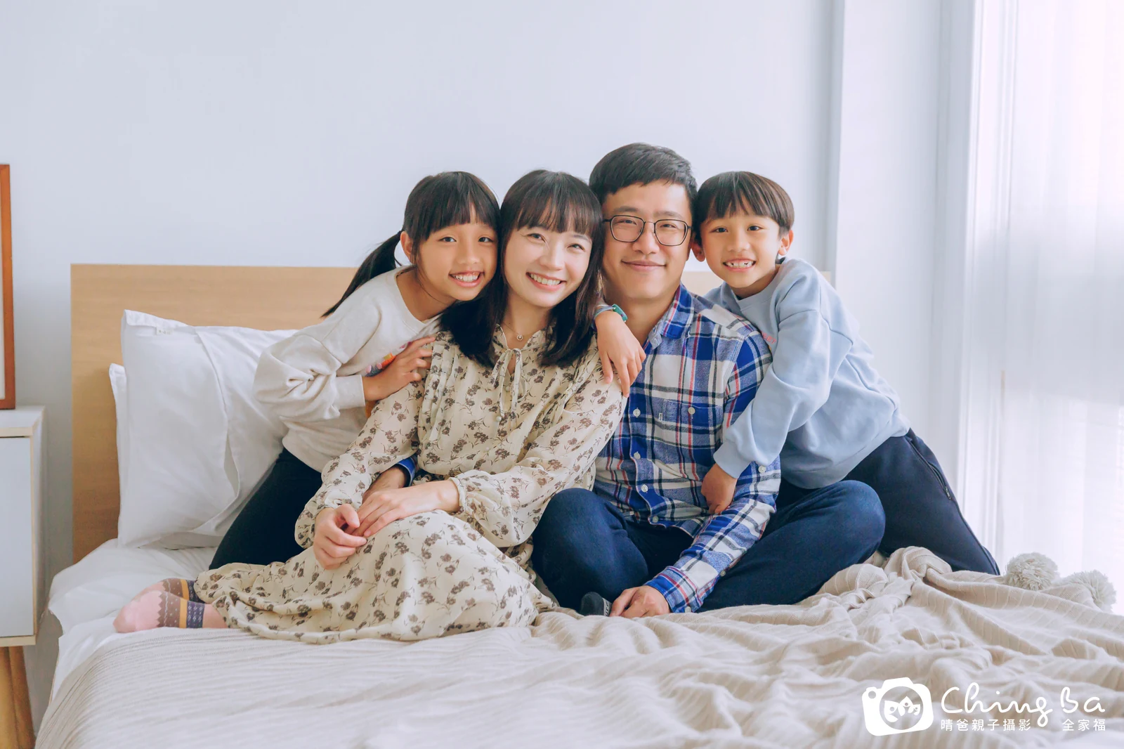 棚內親子寫真作品照|2025 年冬季|晴爸親子攝影