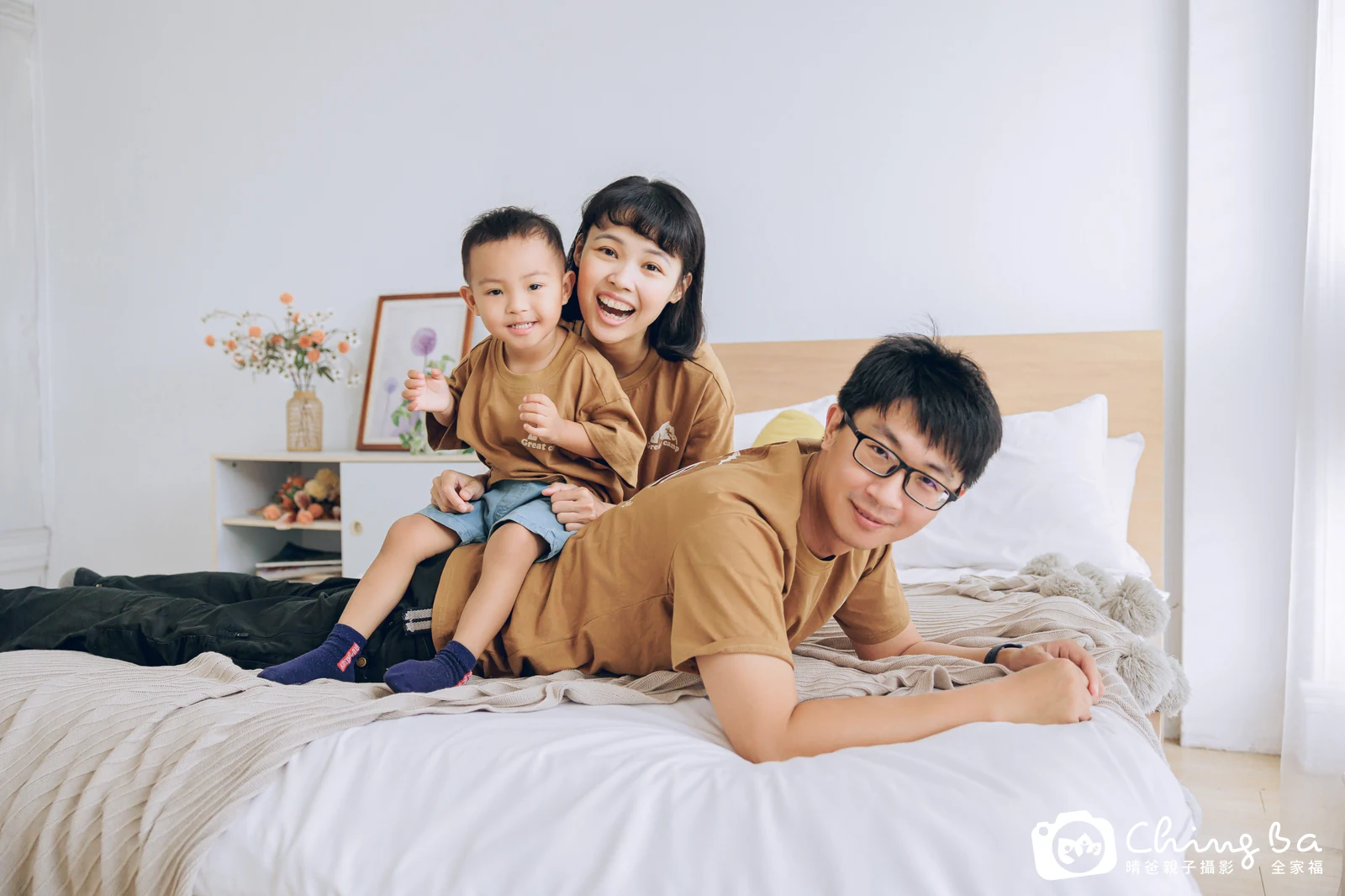 棚內親子寫真作品照|2026 年秋季|晴爸親子攝影