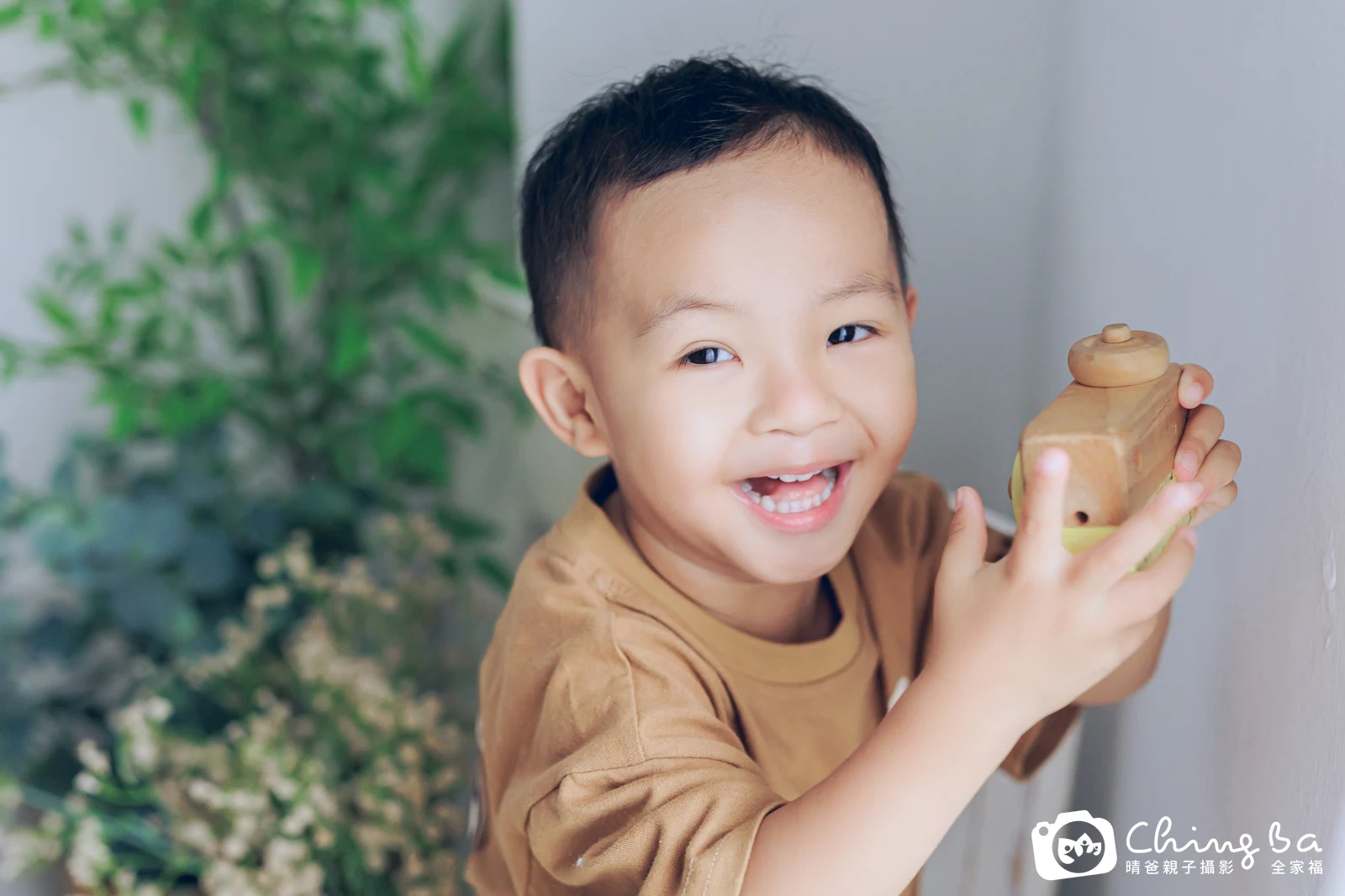 棚內親子寫真作品照|2026 年秋季|晴爸親子攝影