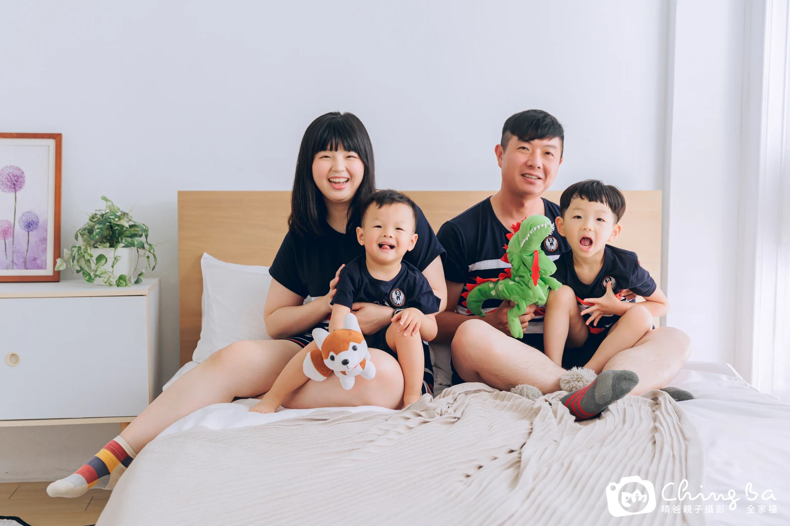 棚內親子寫真作品照|2025 年夏季|晴爸親子攝影