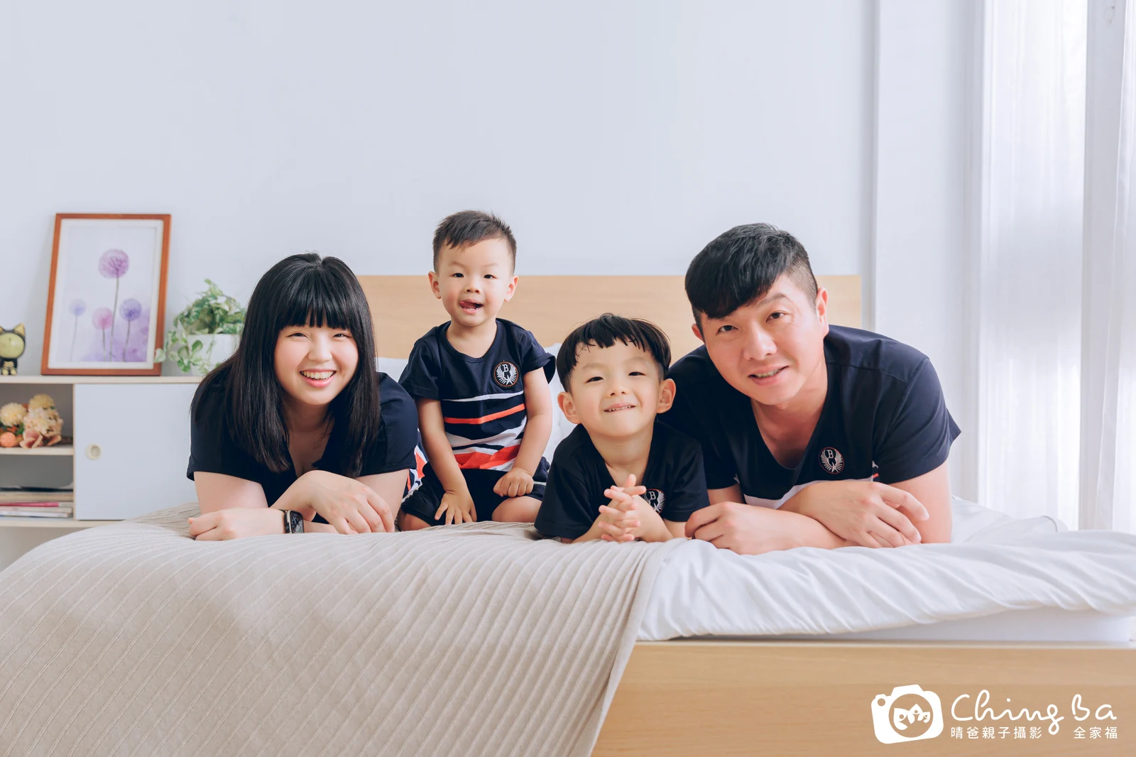 棚內親子寫真作品｜2025 年夏季｜晴爸親子攝影