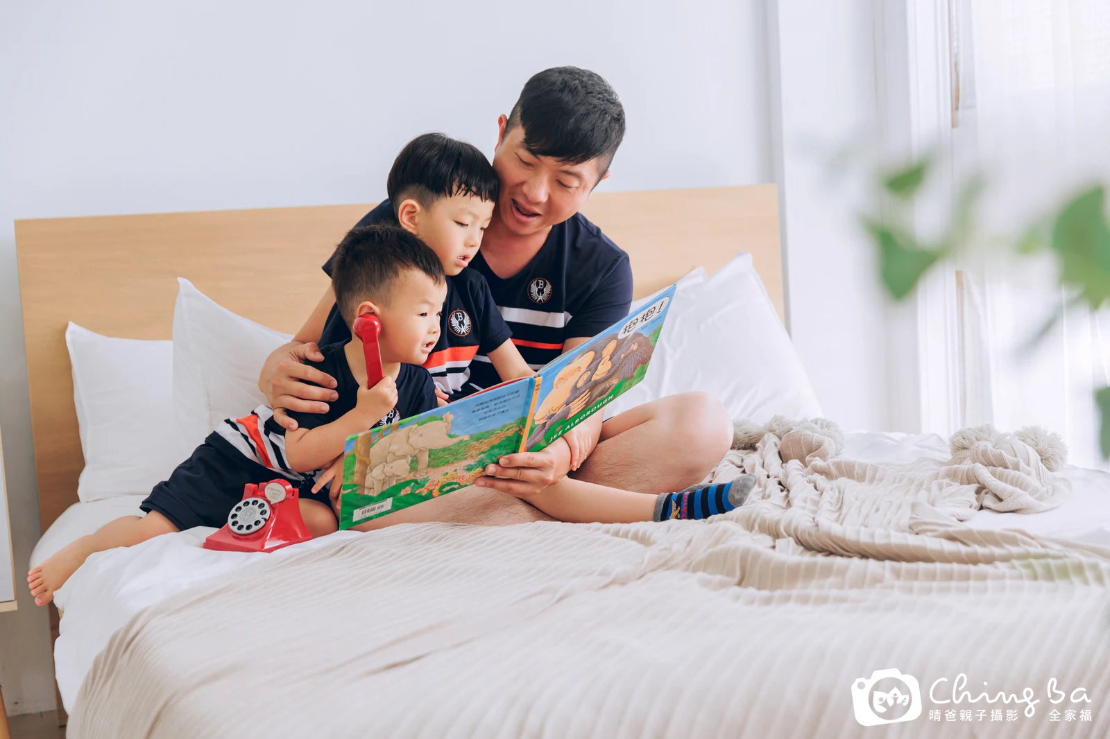 棚內親子寫真作品照|2025 年夏季|晴爸親子攝影
