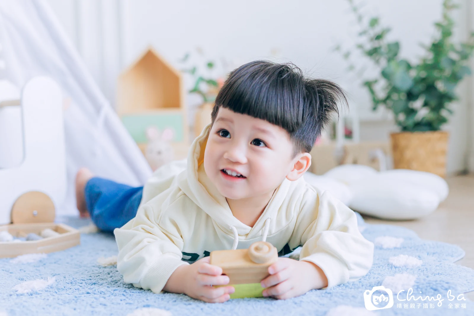 棚內親子寫真作品照|2022 年冬季|晴爸親子攝影