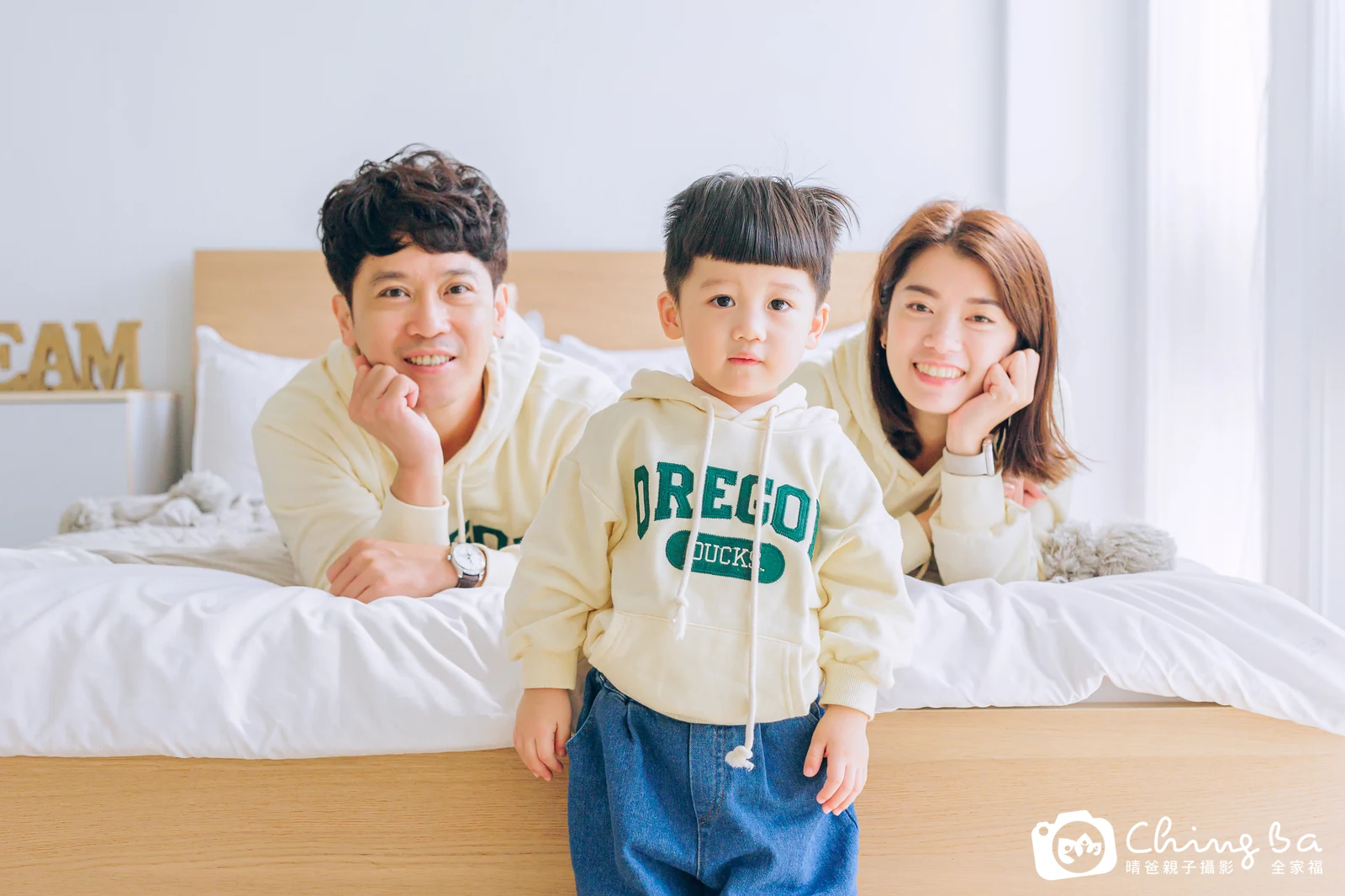 棚內親子寫真作品照|2022 年冬季|晴爸親子攝影