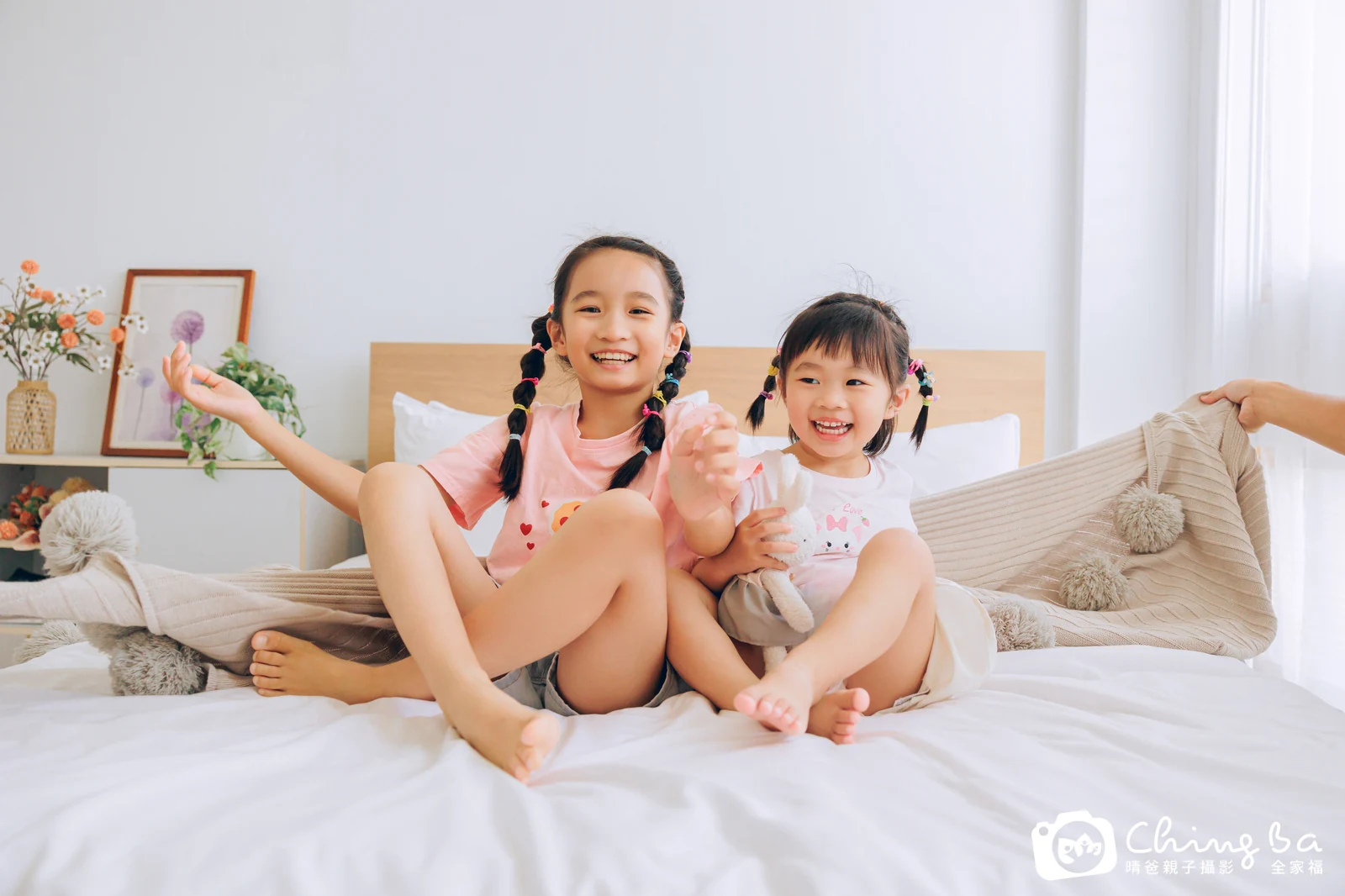 棚內親子寫真作品照｜2026 年秋季｜晴爸親子攝影