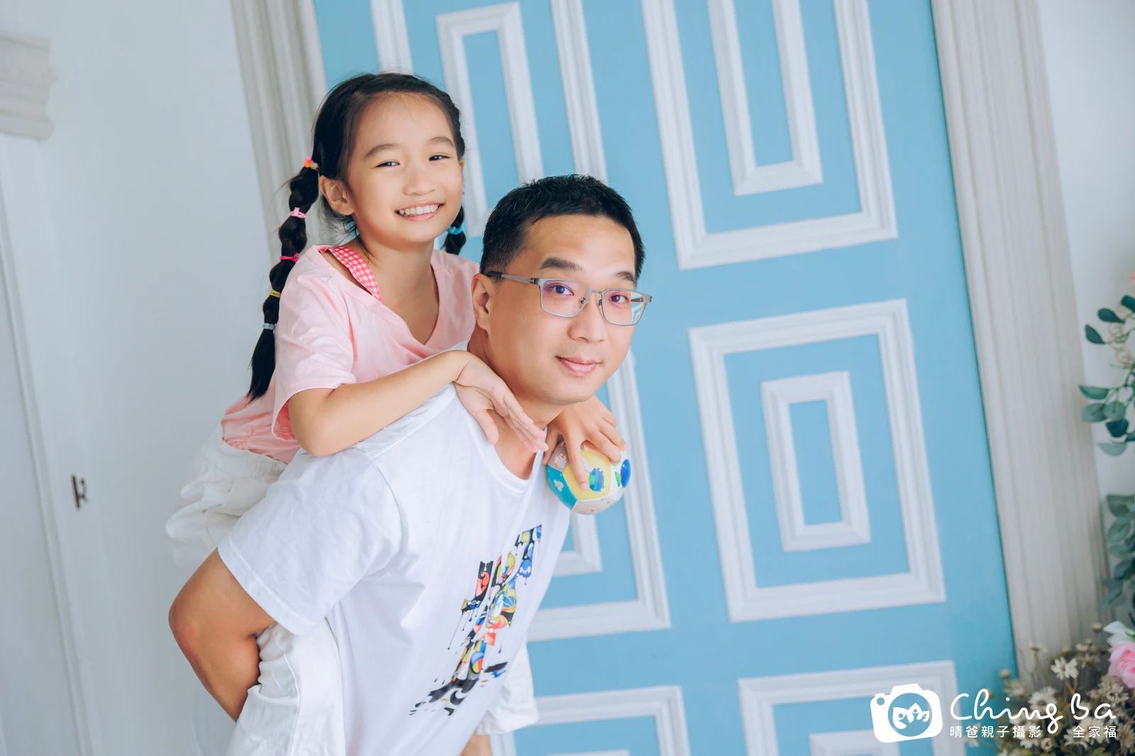 棚內親子寫真作品照｜2026 年秋季｜晴爸親子攝影
