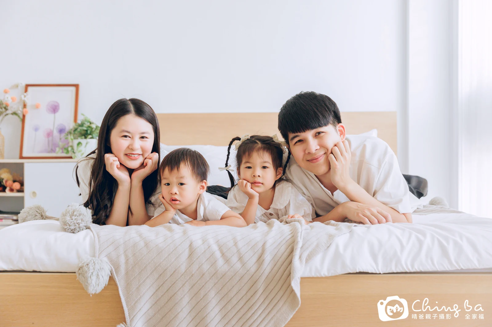 棚內親子寫真作品照｜2025 年春季｜晴爸親子攝影