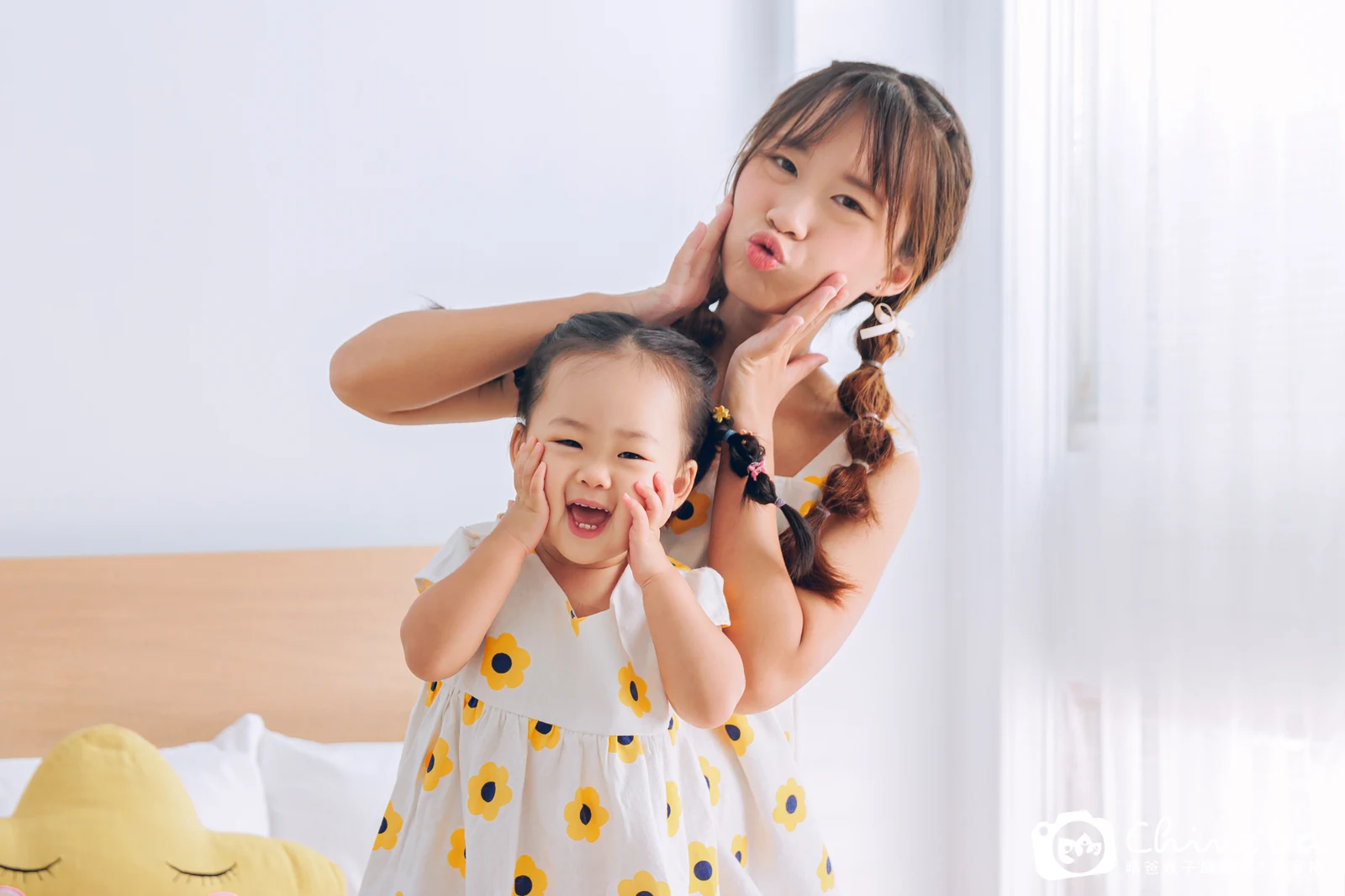 棚內親子寫真作品|2025 年夏季|晴爸親子攝影
