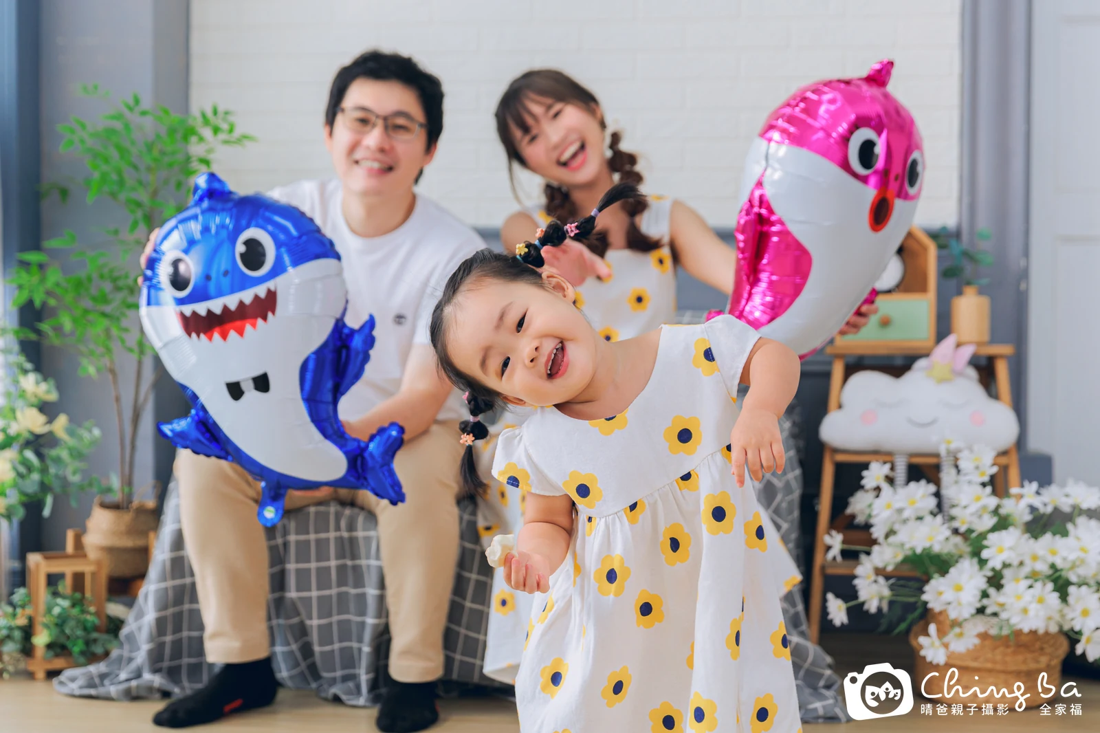 棚內親子寫真作品照｜2025 年夏季｜晴爸親子攝影
