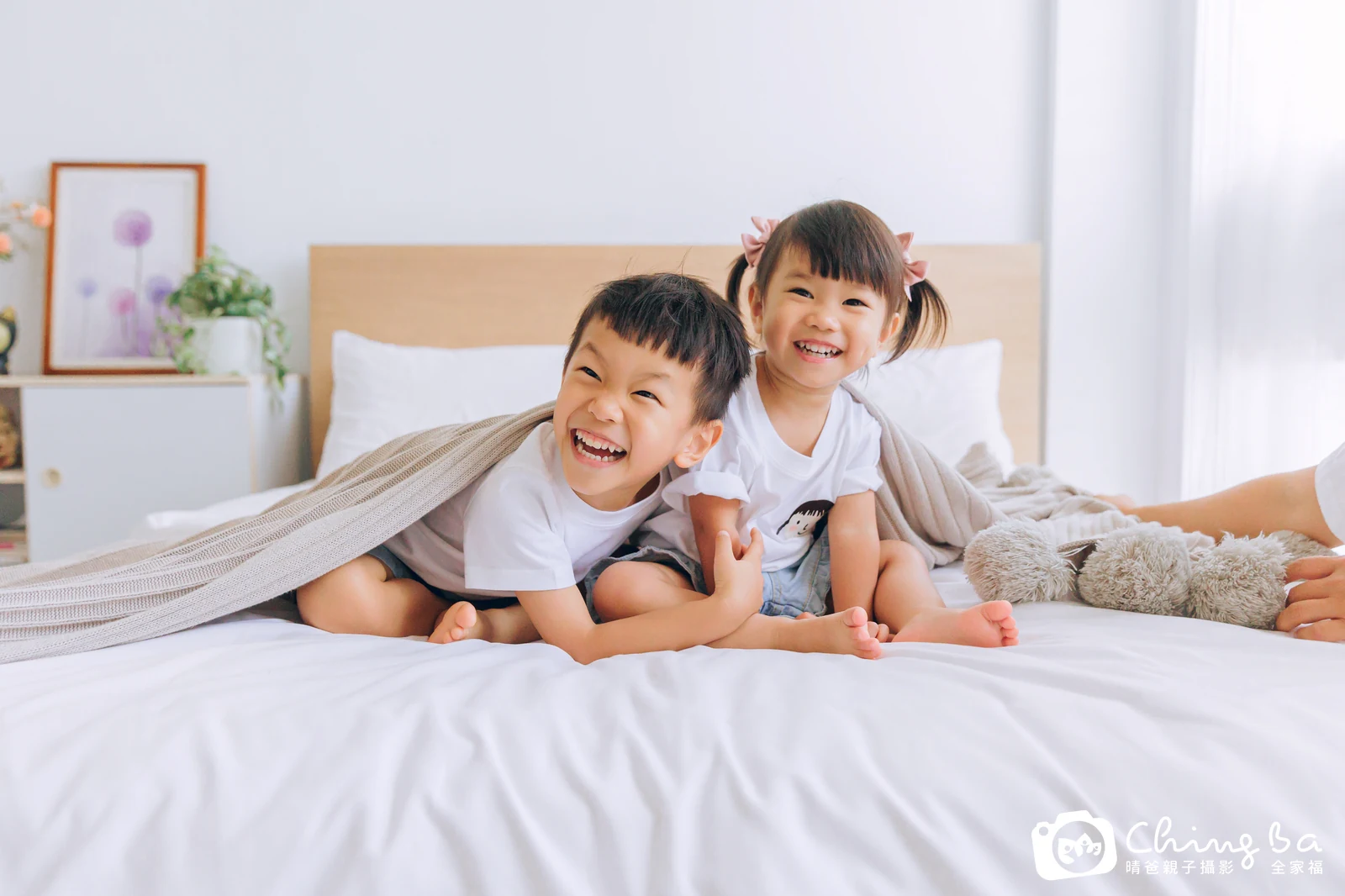 棚內親子寫真作品照｜2025 年夏季｜晴爸親子攝影