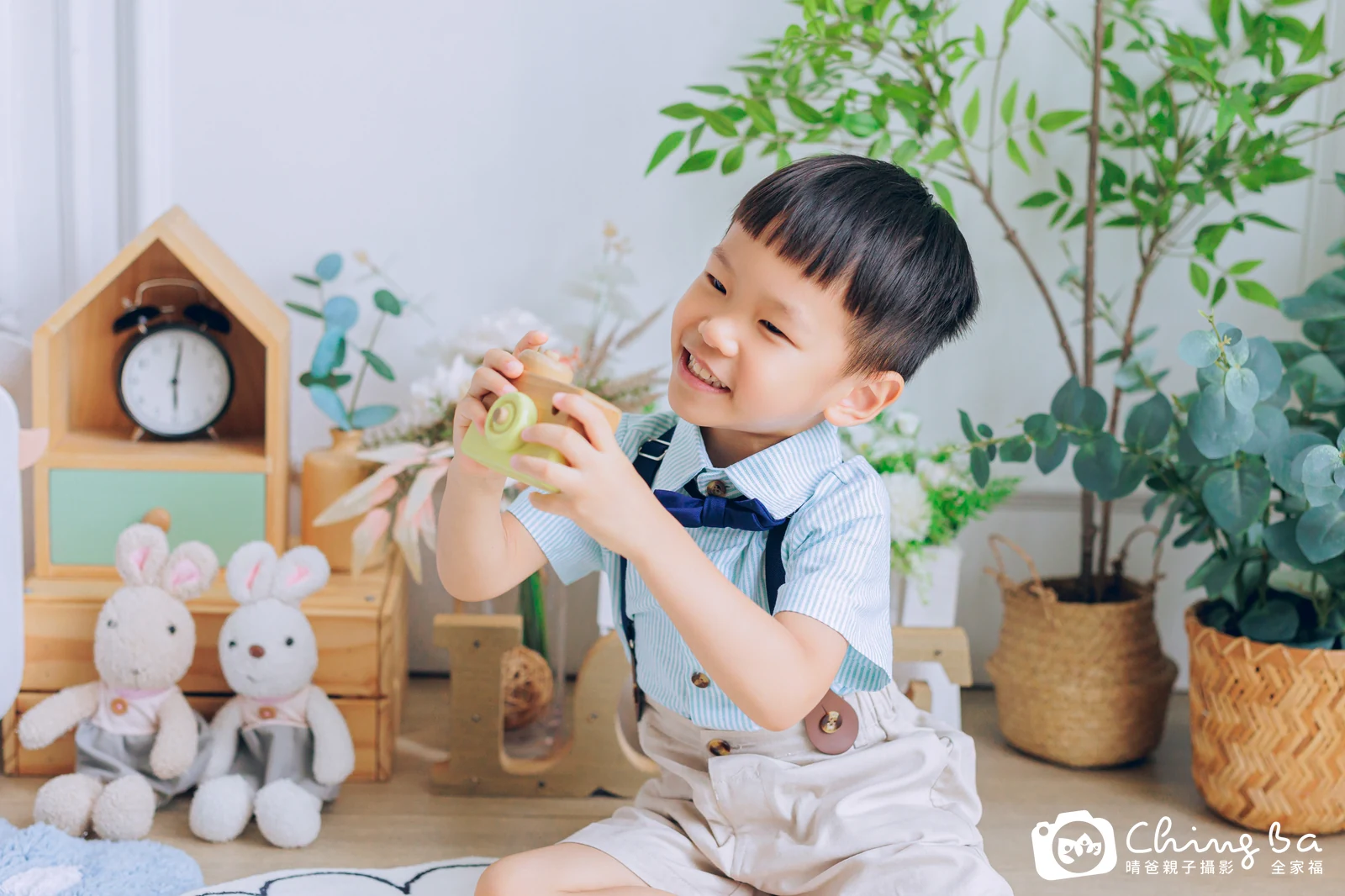 棚內親子寫真作品｜2025 年夏季｜晴爸親子攝影