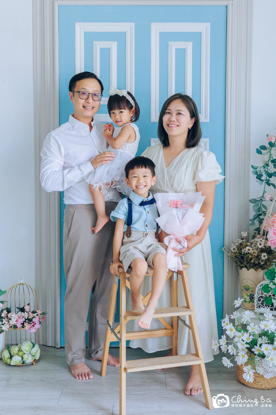 棚內親子寫真作品照｜2025 年夏季｜晴爸親子攝影