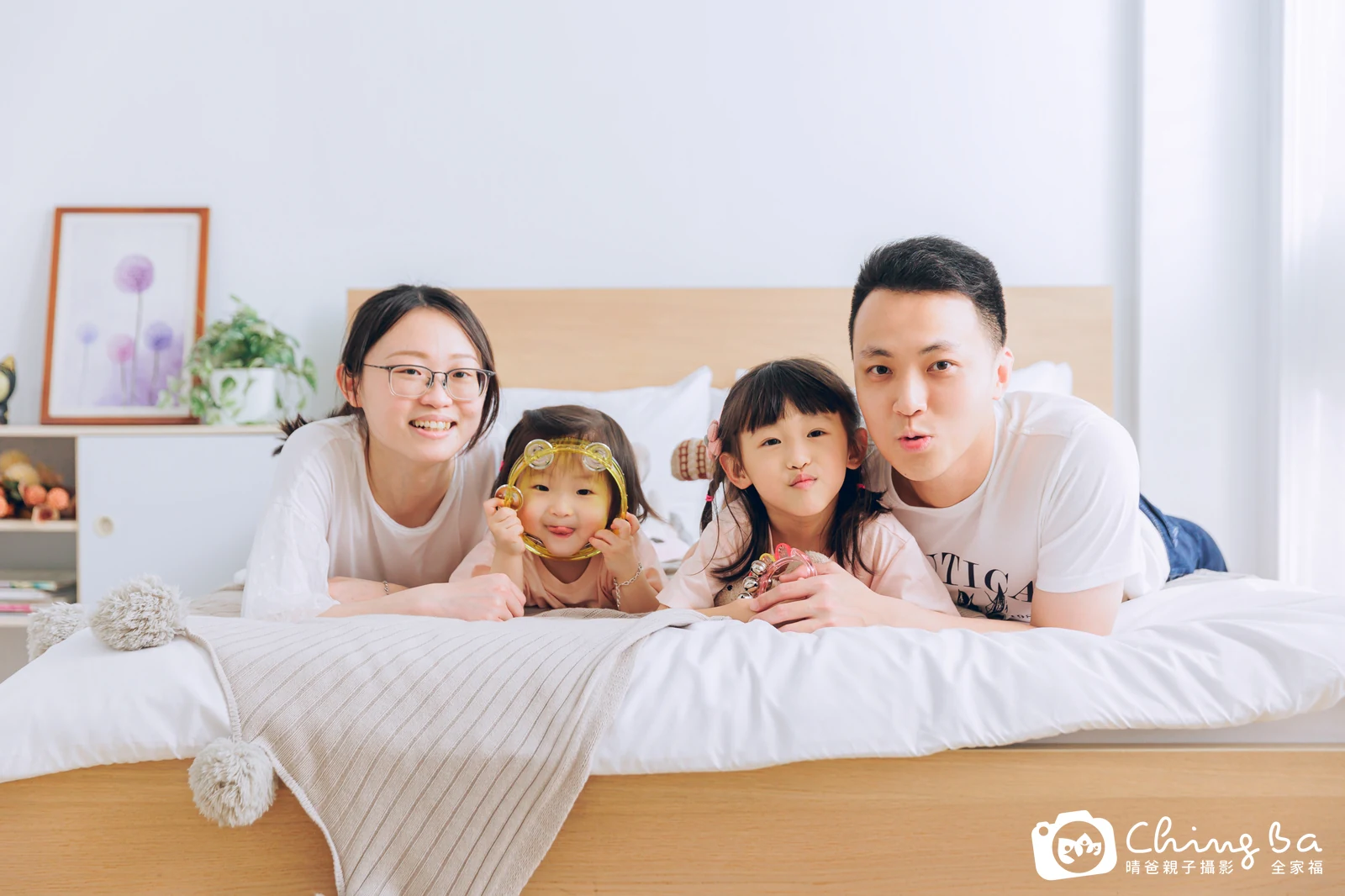 棚內親子寫真作品照｜2025 年春季｜晴爸親子攝影