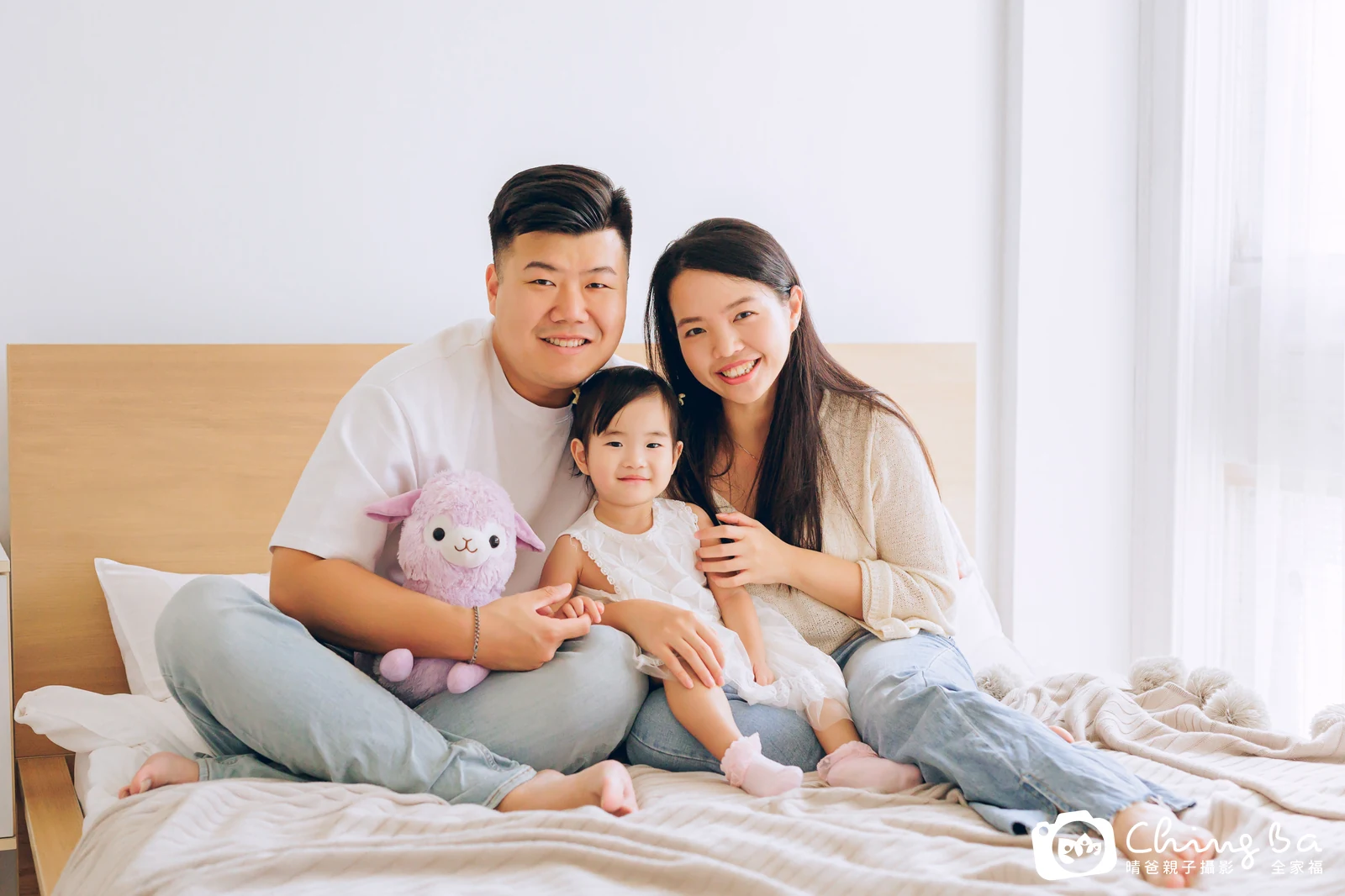 棚內親子寫真作品照｜2023 年冬季｜晴爸親子攝影