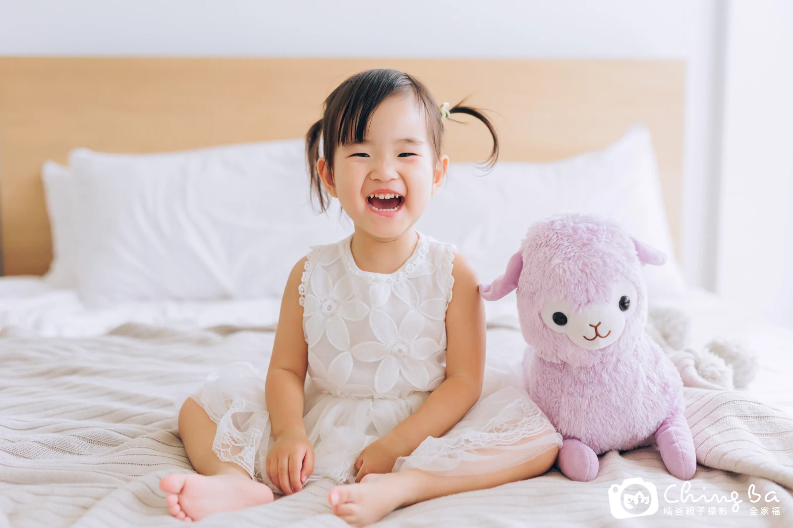 棚內親子寫真作品照｜2023 年冬季｜晴爸親子攝影