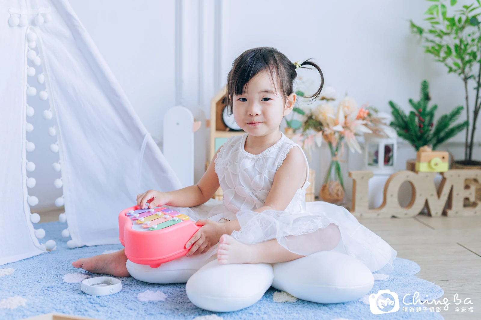 棚內親子寫真作品照｜2023 年冬季｜晴爸親子攝影