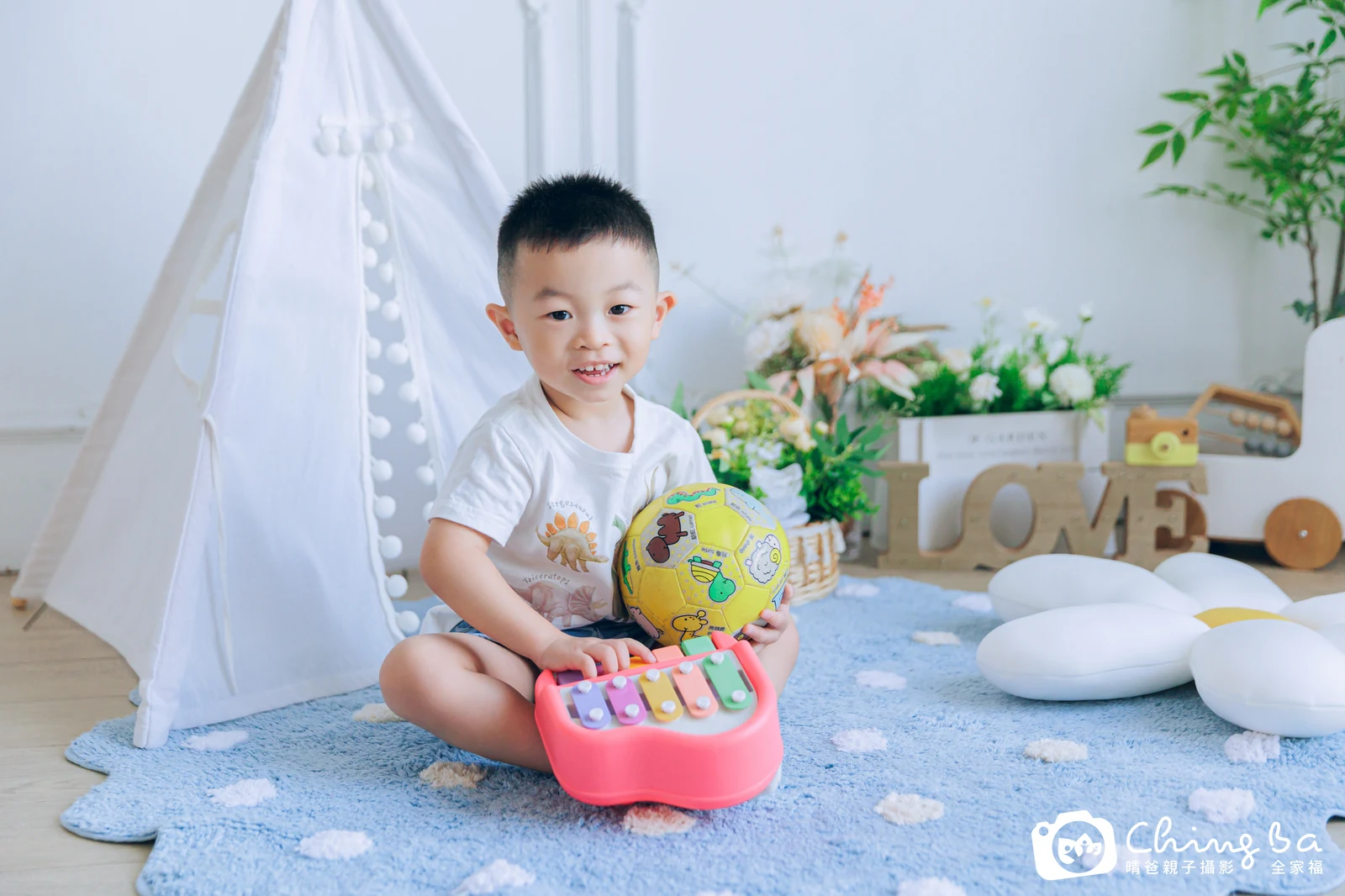 棚內親子寫真作品照｜2024 年冬季｜晴爸親子攝影