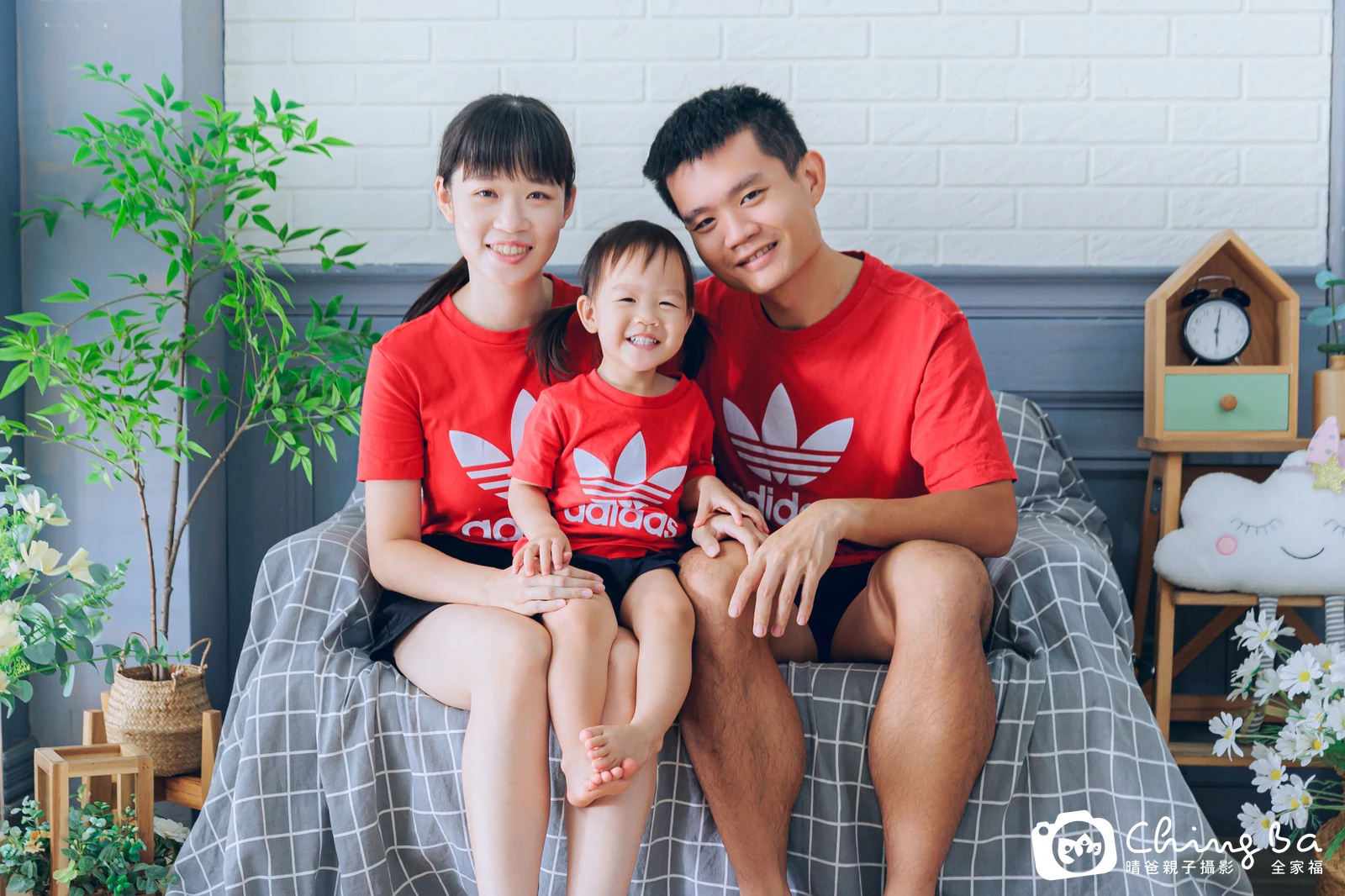 棚內親子寫真作品照|2025 年夏季|晴爸親子攝影