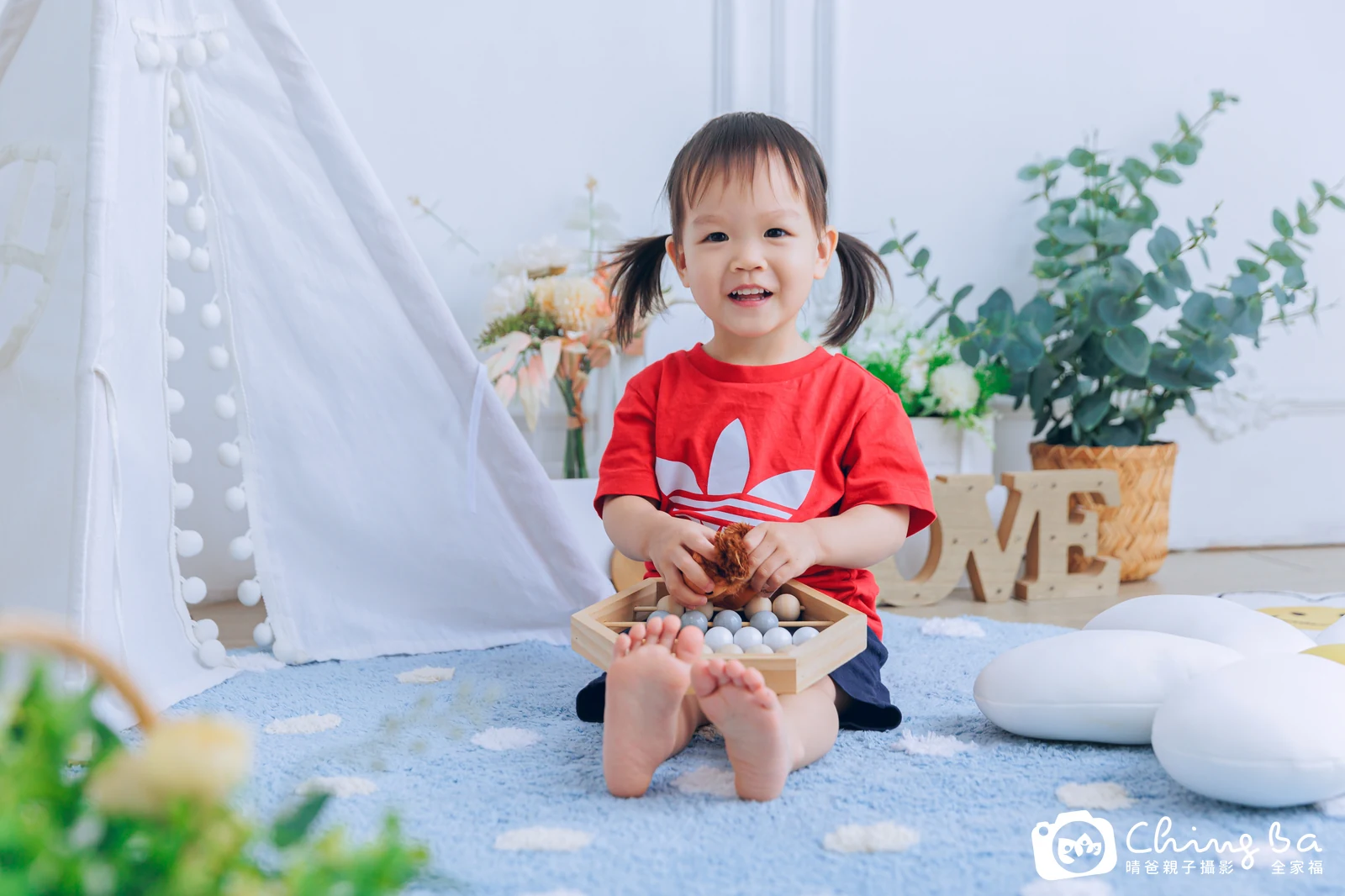 棚內親子寫真作品照｜2025 年夏季｜晴爸親子攝影