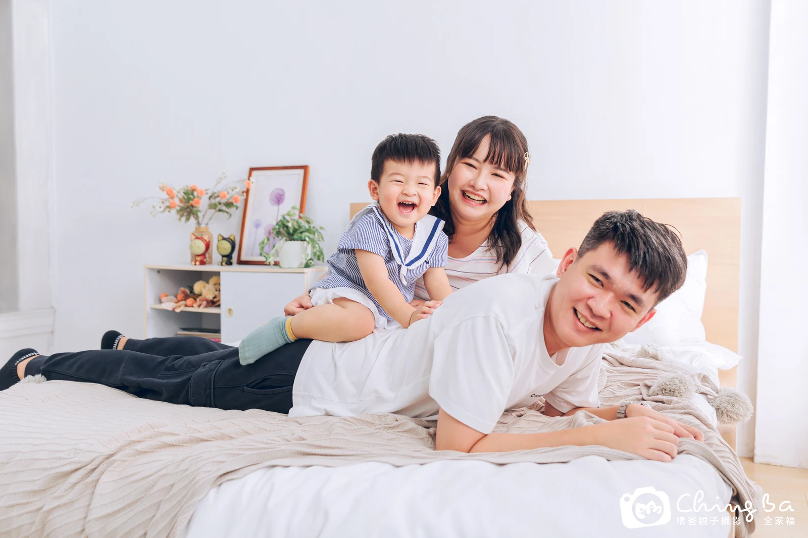 棚內親子寫真作品照|2025 年秋季|晴爸親子攝影