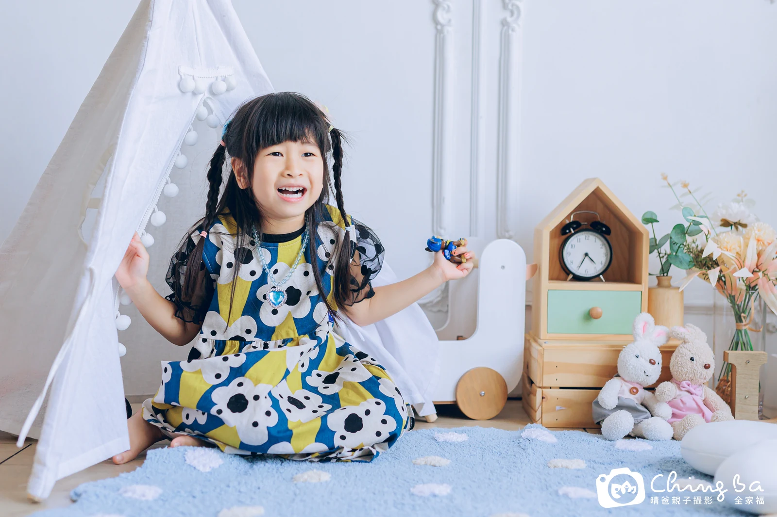 棚內親子寫真作品照｜2023 年冬季｜晴爸親子攝影