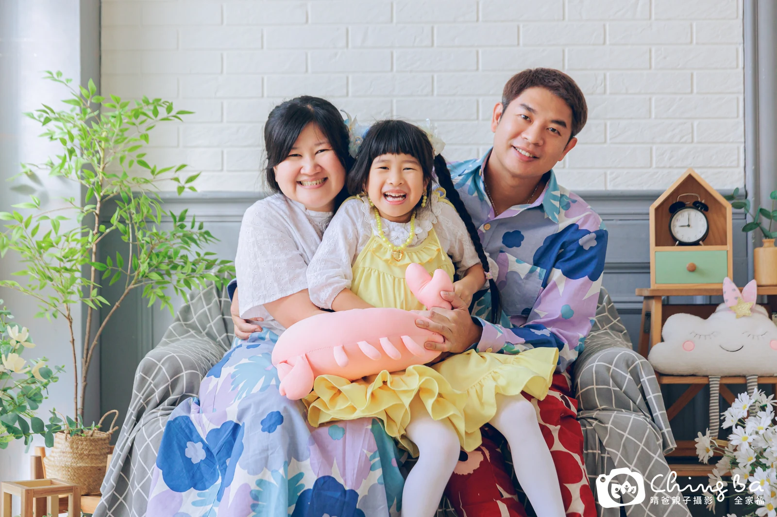 棚內親子寫真作品照|2024 年冬季|晴爸親子攝影