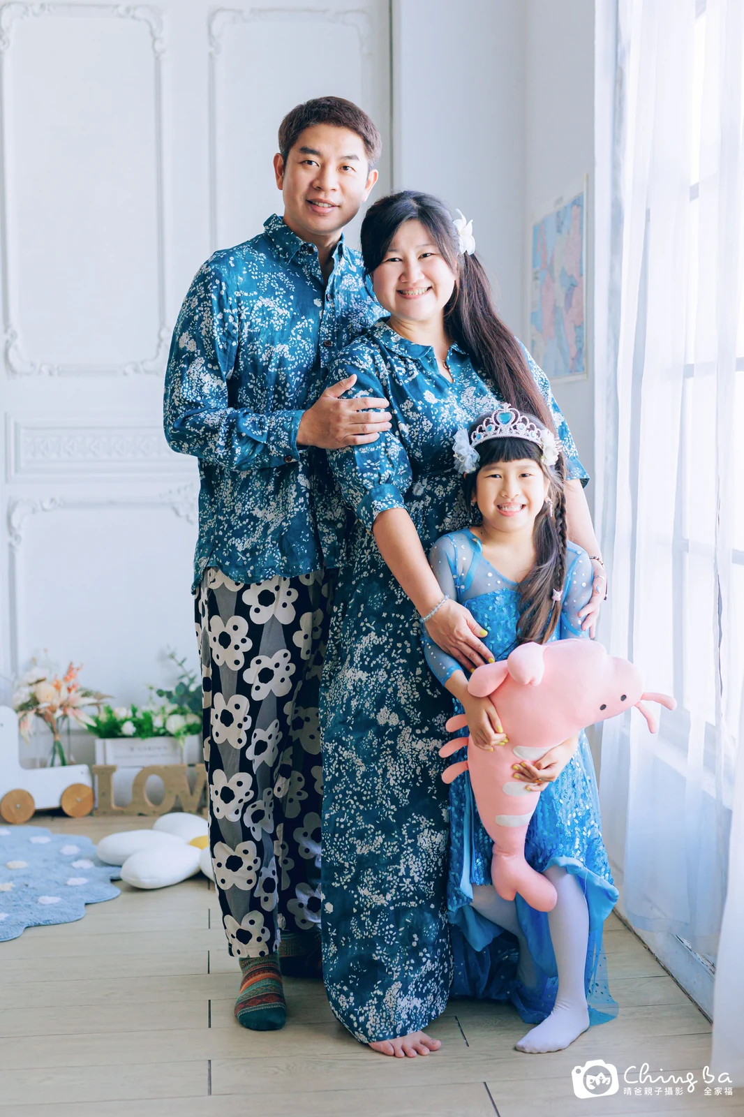 棚內親子寫真作品照|2024 年冬季|晴爸親子攝影