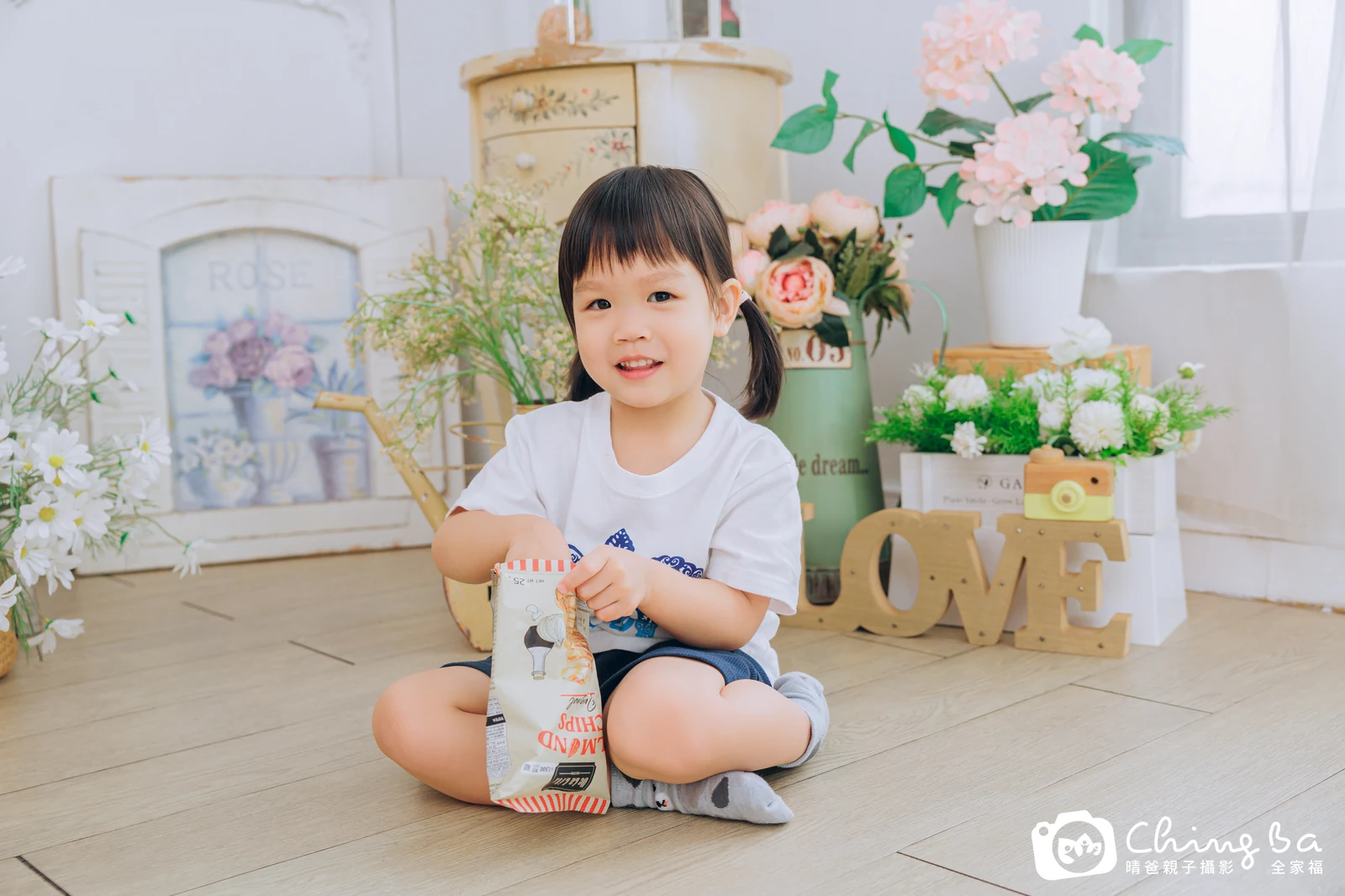 棚內親子寫真作品照｜2026 年夏季｜晴爸親子攝影