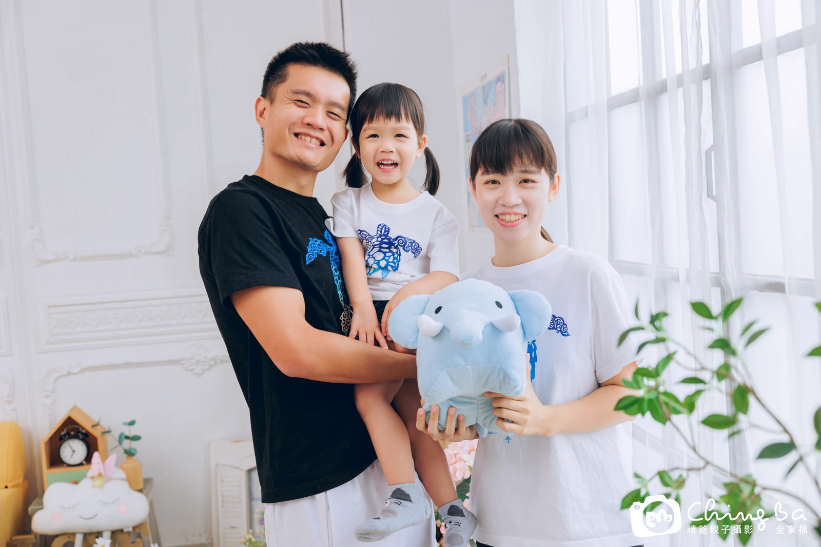 棚內親子寫真作品照｜2026 年夏季｜晴爸親子攝影